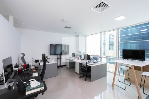 Full Floor Office | Spacious | Prime Location