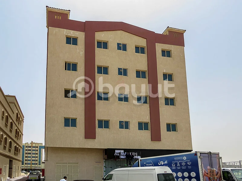 2 MONTH FREE SHOP 13000 FOR RENT NO COMMISION DIRECT FROM OWNER BACK SIDE CHINA MALL JURF 3