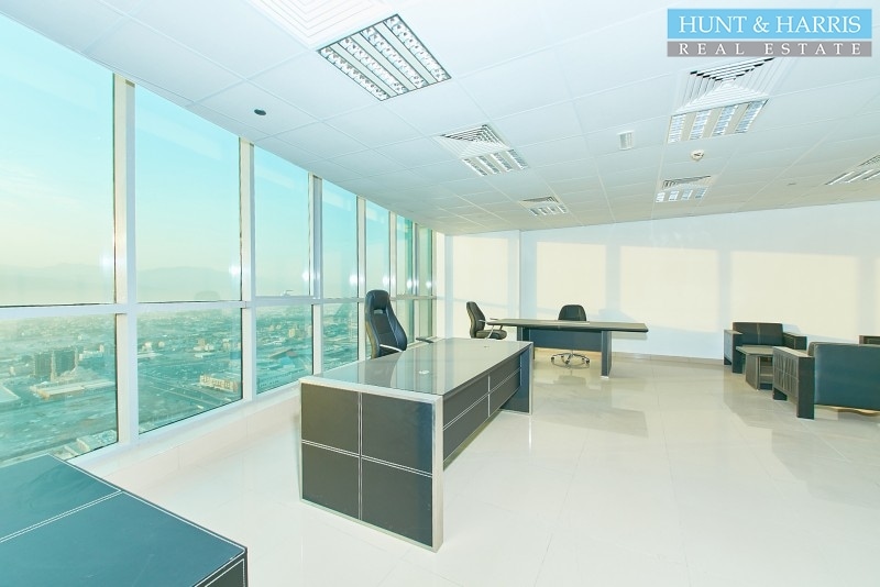 Magnificent Sea  Lake View - On High Floor