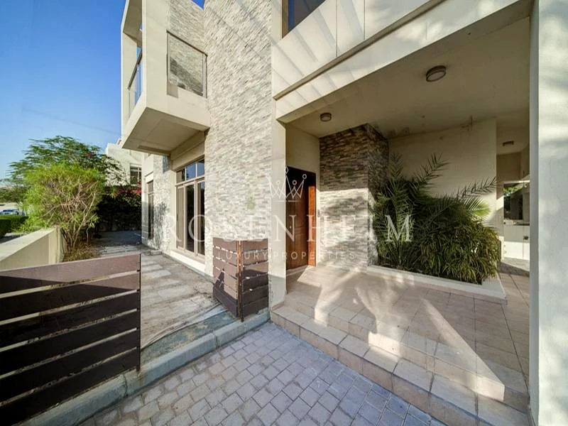 Vacant|4BR plus Maid |Corner Unit |Gated Community