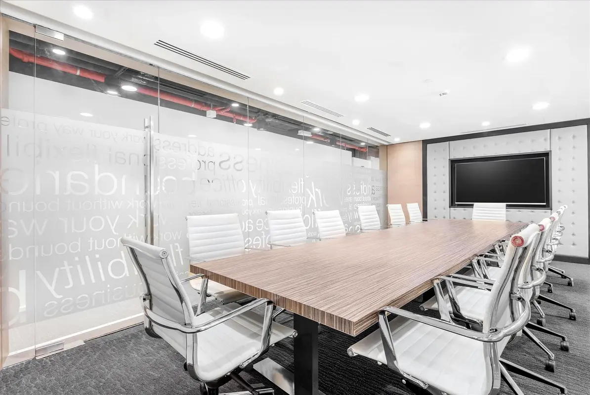 Fully serviced private office space for you and your team in DUBAI, JAFZA One
