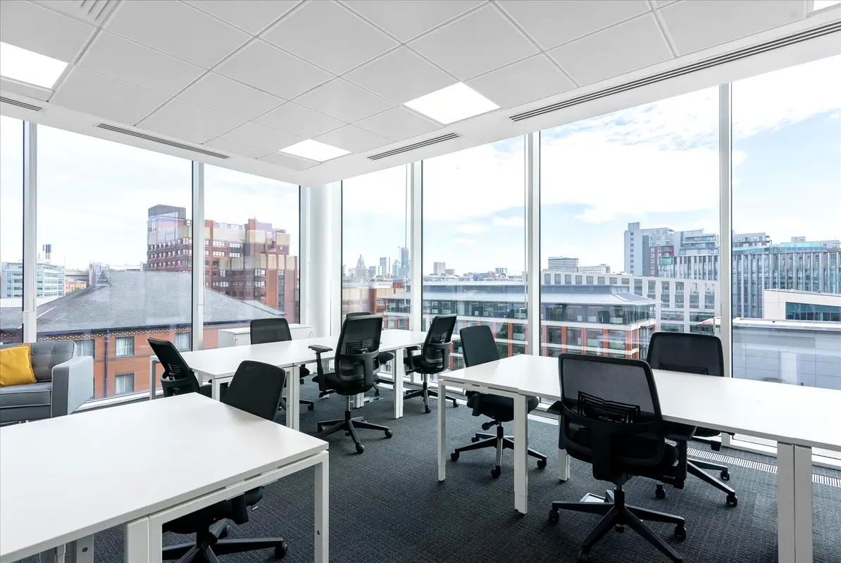 Open plan office space for 10 persons in ABU DHABI, Al Falah