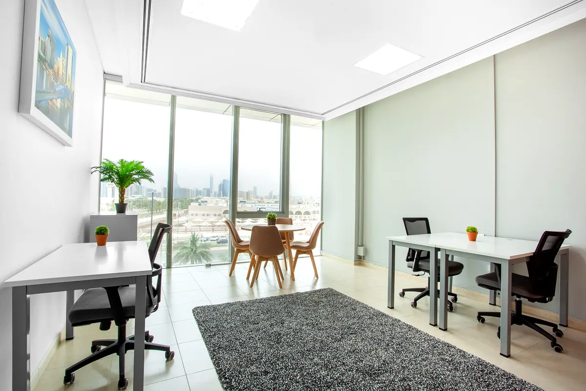 Open plan office space for 15 persons in Al Bateen C6