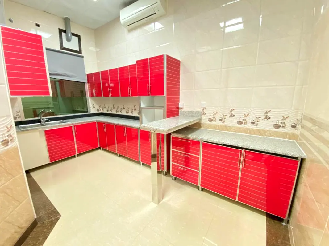 OUTSTANDING 1 BEDROOM HALL WITH PVT TERRACE SEP/KITCHEN+WARDROBES NEAR SAFER KCA