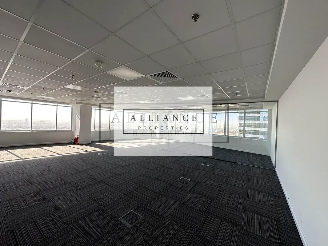 New | 2 partitions | DMCC license | 2 Parkings