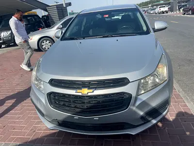 chevrolt cruze 2016 silver color GCC calen car