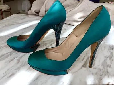 Nicholas Kirkwood green satin shoes size 39