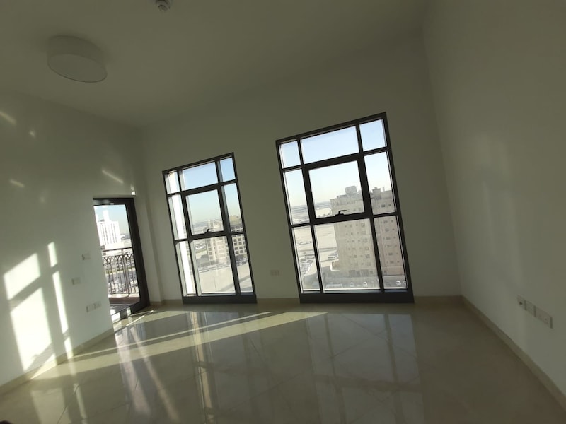 Studio Flat Available With Balcony Wardrobe all Facilities 38k