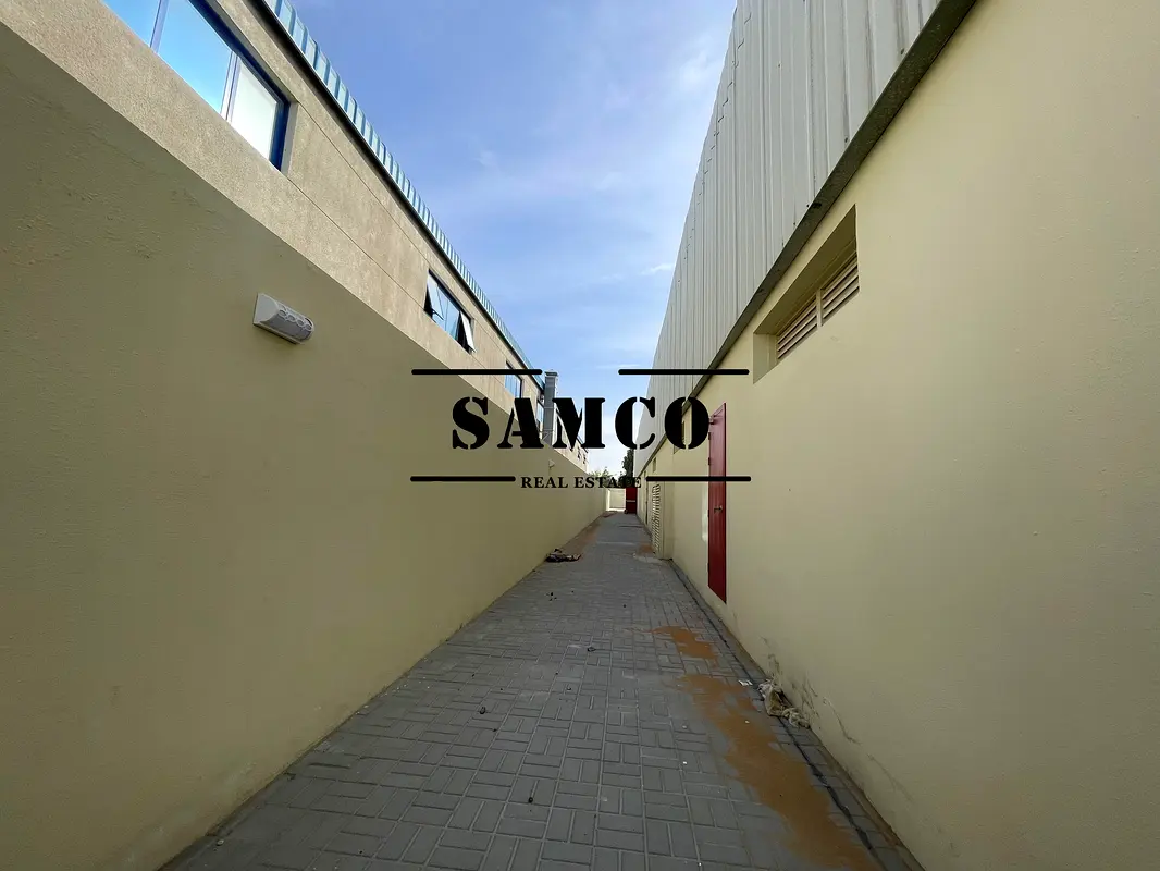 Stunning warehouse in Jebalali Ali