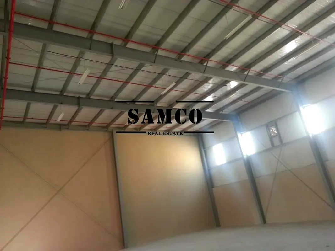 100kW POWER NEAT AND CLEAN 10,980 SQFT WAREHOUSE FOR RENT IN JEBEL ALI