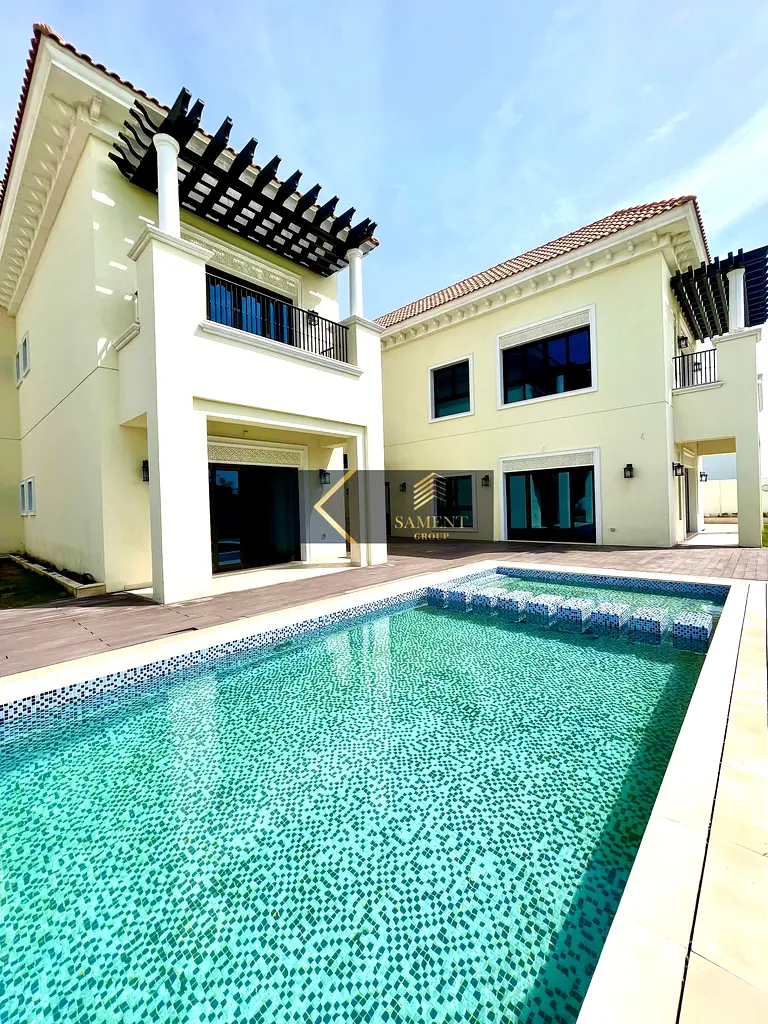 7 BR Mansion Villa on Island