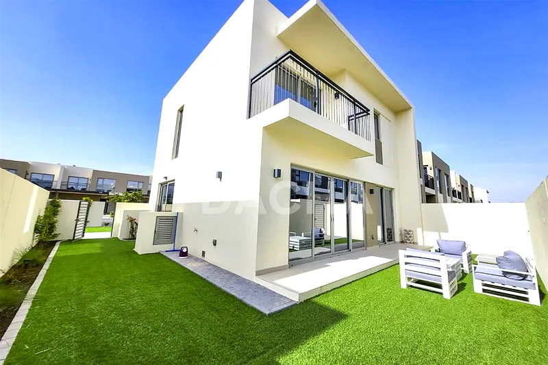 Impeccable / View Today / Close to the Pool