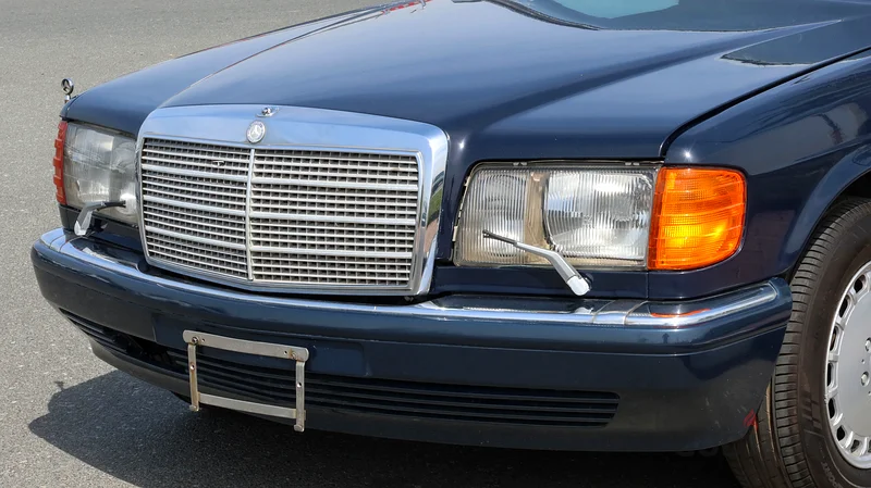 MERCEDES BENZ 560SEL // JAPAN IMPORTED // LOW MILEAGE // ONLY 48KM DONE63158339619841113