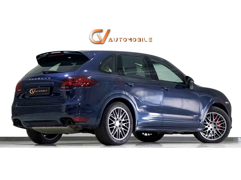 2013 Porsche Cayenne GTS GCC Spec