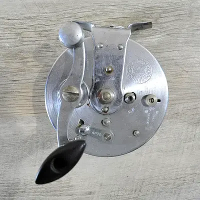 SIDECAST HIGH SPEED BOAT REEL-EASY CASTING