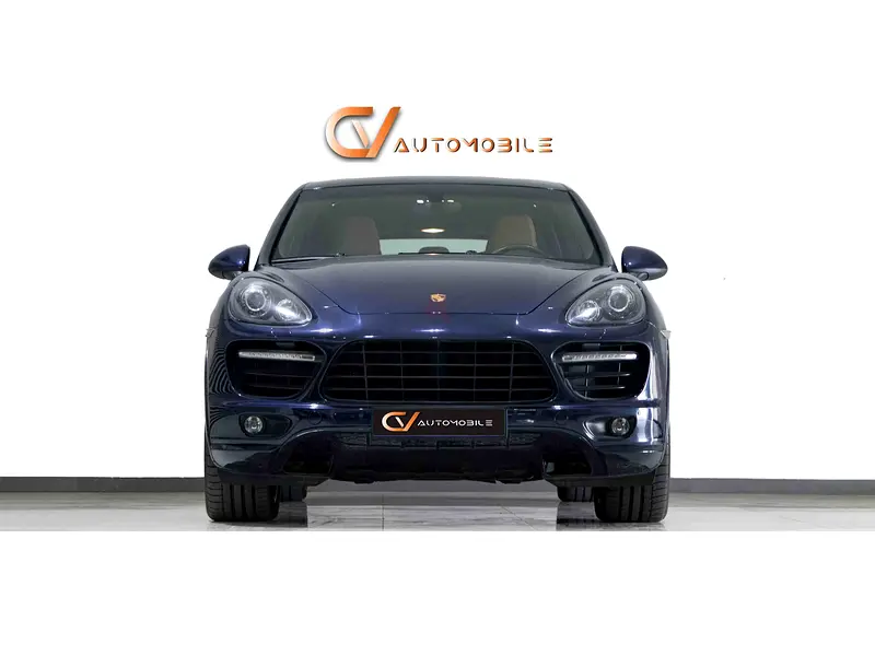 2013 Porsche Cayenne GTS GCC Spec
