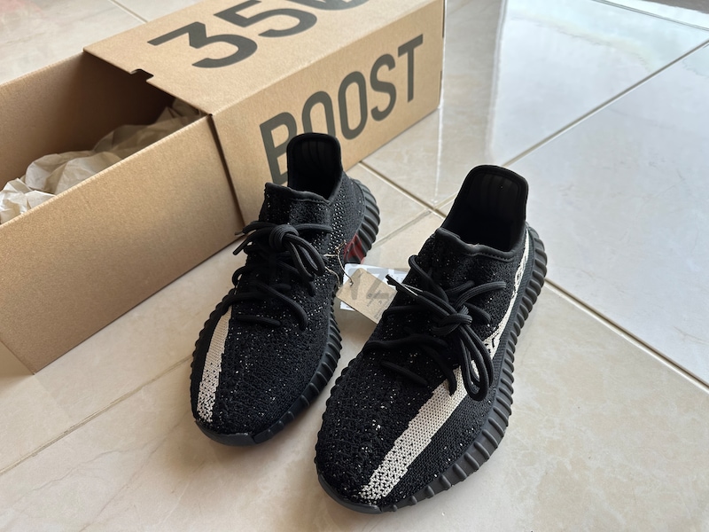 Adidas Yeezy 350 Oreo Dubizzle