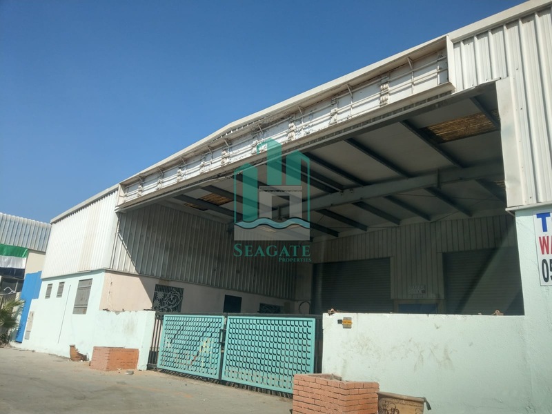 10000 square feet independent warehouse for rent in Al Quoz 2