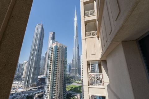 Min 7 nights! Iconic Burj Khalifa View 01 BR Apt in 29 BLVD, Downtown