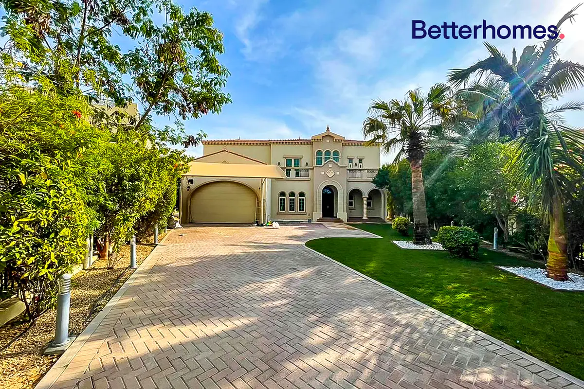 Lake View | Immaculate Condition | Vacant