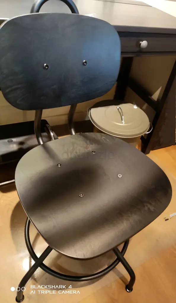 Office desk and classic chair