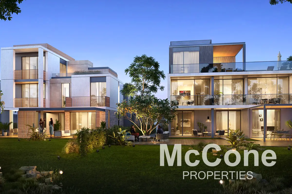 Luxury Living | Single Row | Large Terrace