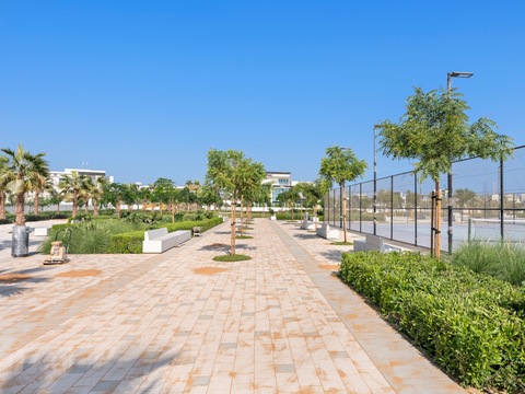 We have the Largest Inventory of Plots in Pearl Jumeirah Island , Call the Pearl Jumeirah Experts