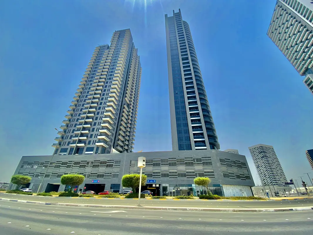 BRAND NEW LUXURIOUS 1BEDROOM AVAILABLE |AMZAING SEA VIEW