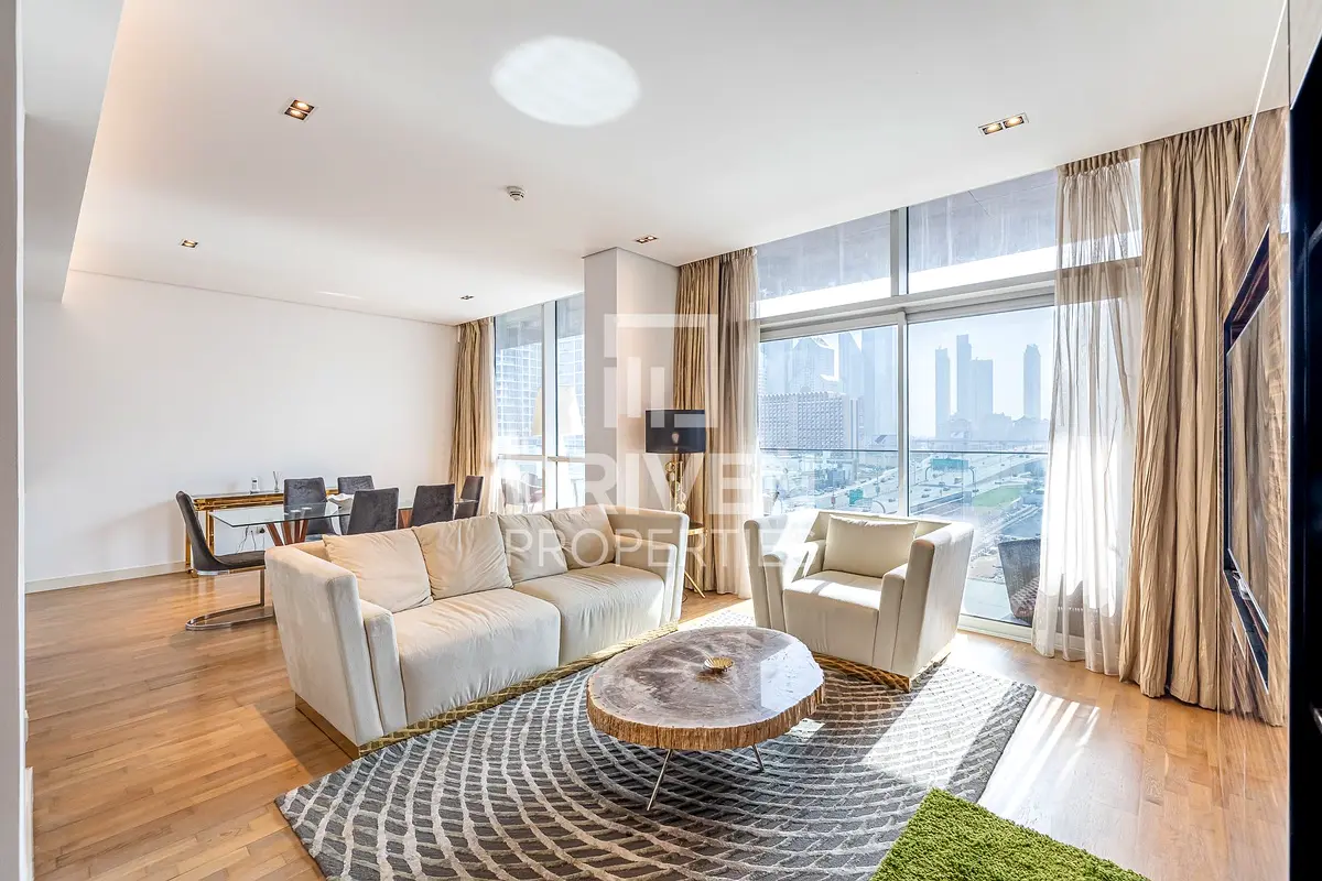 High Floor and Huge Unit with Maids Room