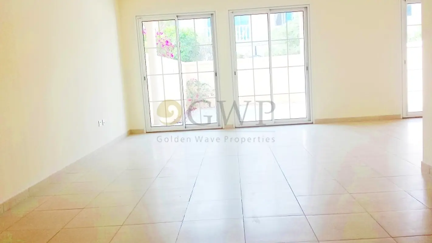 Walk To Park | Corner | Super Spacious