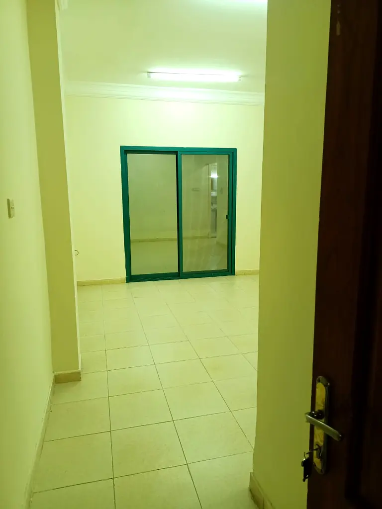 WITHOUT DEPOSIT!!! Spacious 1bhk With Balcony Only In 22k Near To Al Nahda Park Shj Call Abdullah