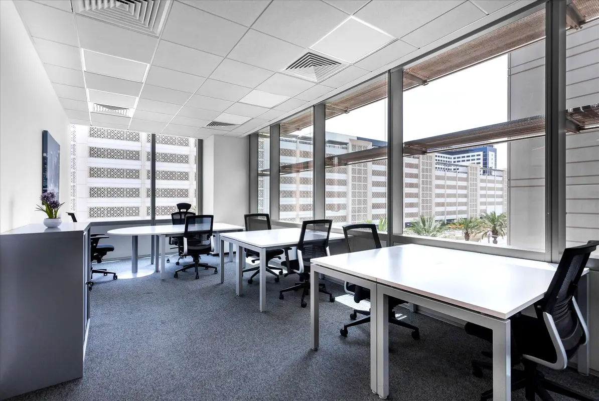 Open plan office space for 10 persons in DUBAI, DWTC District