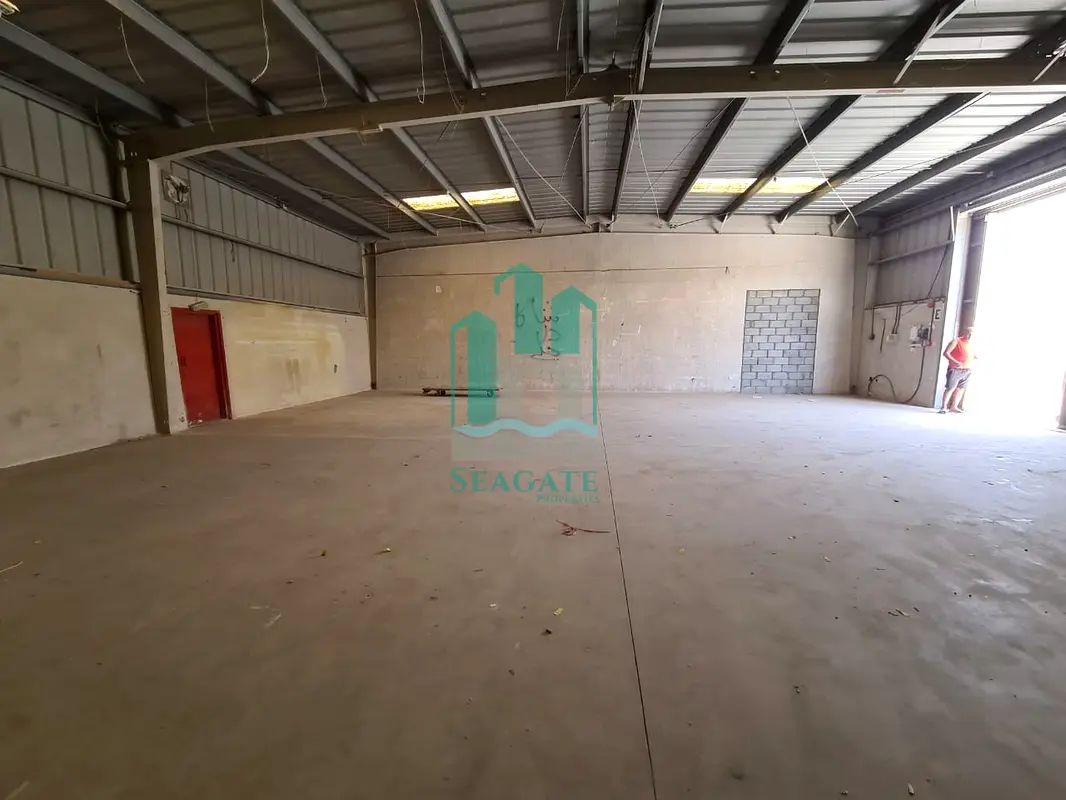 40000 square feet warehouse for sale in Al Qusais Industrial 4