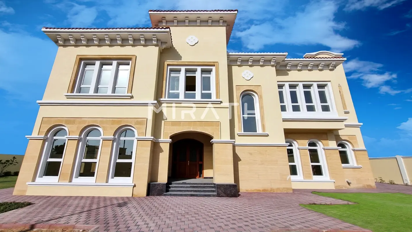 Good-looking 5BR Independent villa | Huge Garden