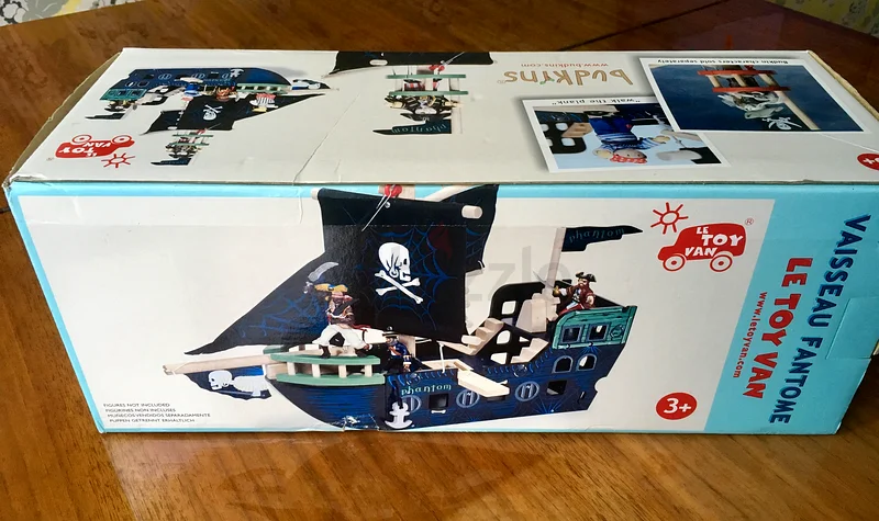 Wooden pirate ship63194599492610111