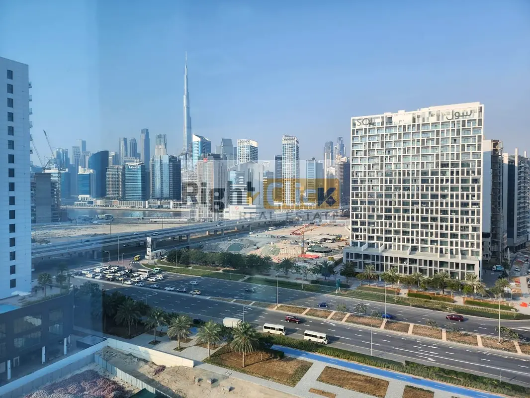 Full Burj Khalifa View! Fully Fitted Office With Partitions Is Available For Rent