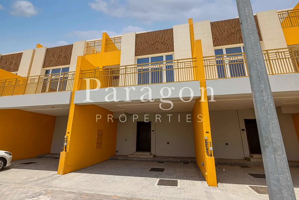 Amazing Location | Pool  Park | Keys in hand