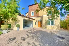 Exclusive | Upgraded Extended | Six Beds