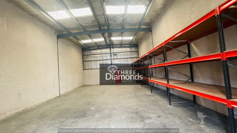 2200 SQFT COMMERCIAL WAREHHOUSE IN ALQUOZ INDUSTRIAL AREA 4 AED: 100K