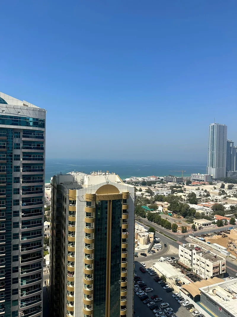 FULL  Sea  Veiw Huge 2BHK Closed Kitchen w/ Laundry Room For Rent