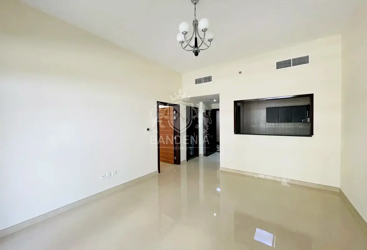 Huge Apartment | Beautiful Community | Easy Access Highways