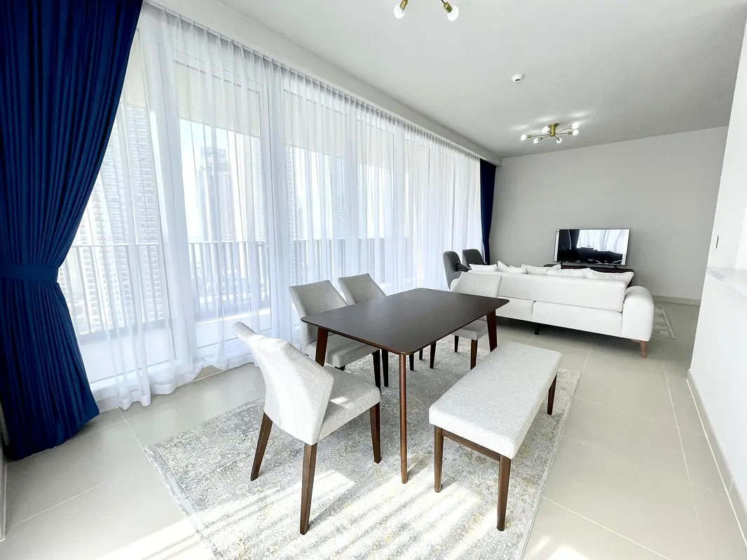 Park Views | Fully Furnished | Middle  Floor