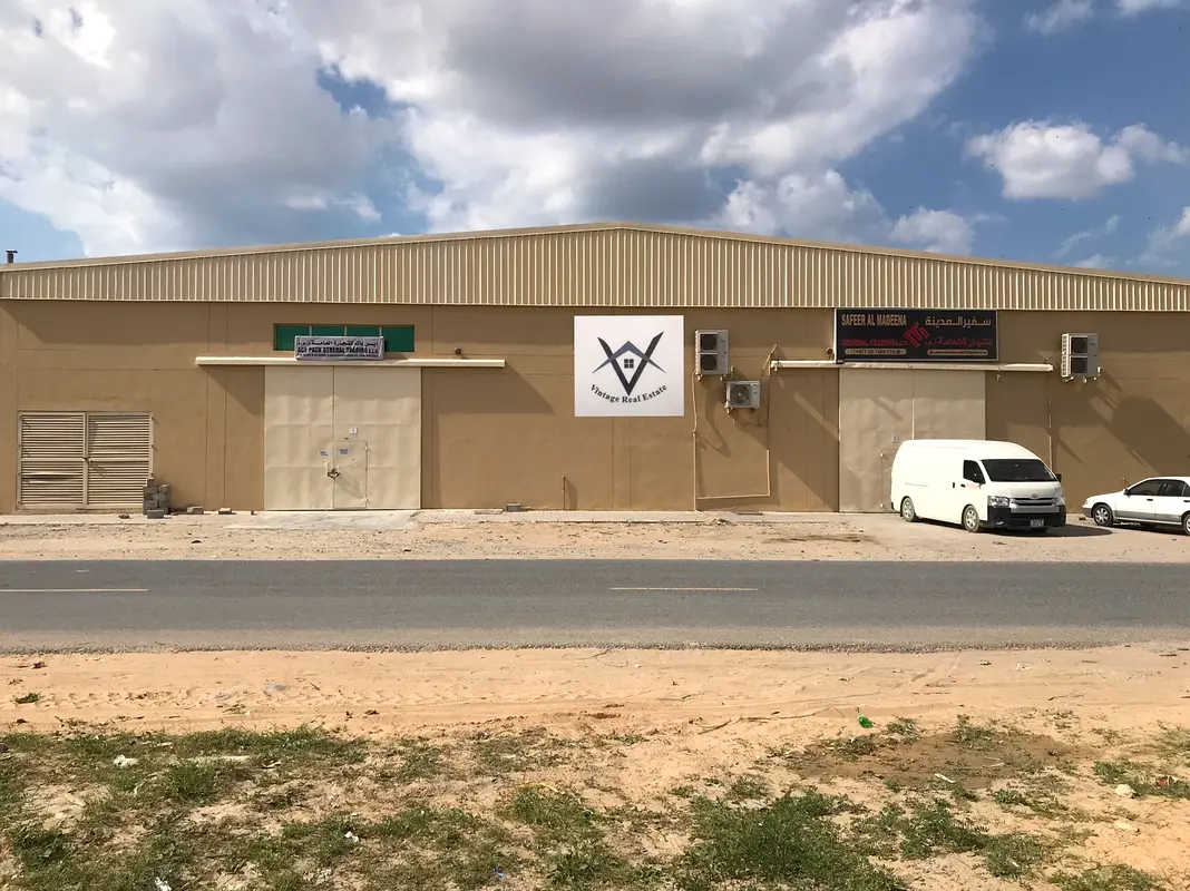 INDUSTRIAL WAREHOUSES ON A PRIME LOCATION IN AJMAN (AL JURF 3)