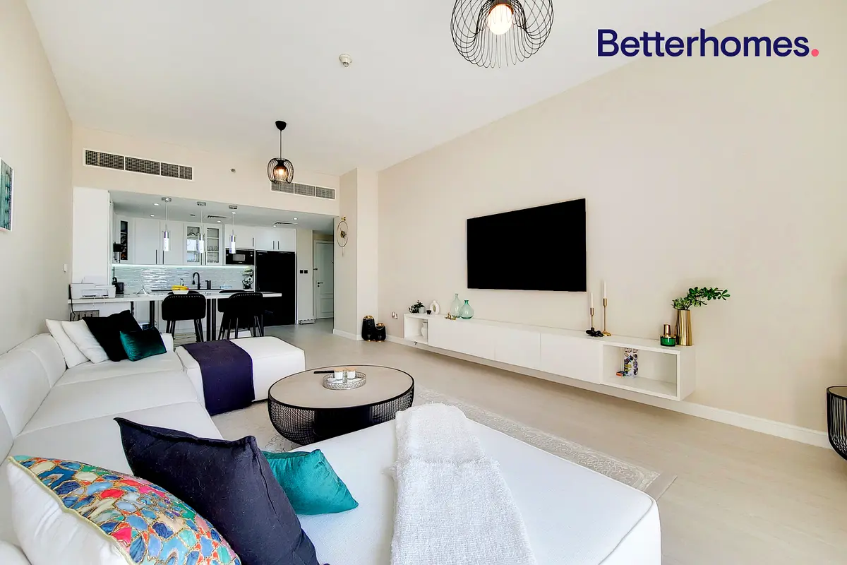 Garden Facing  | Upgraded | Huge Terrace