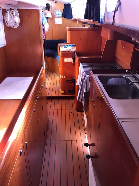 BENETEAU 44 - with possible Berth transfer at DOSC