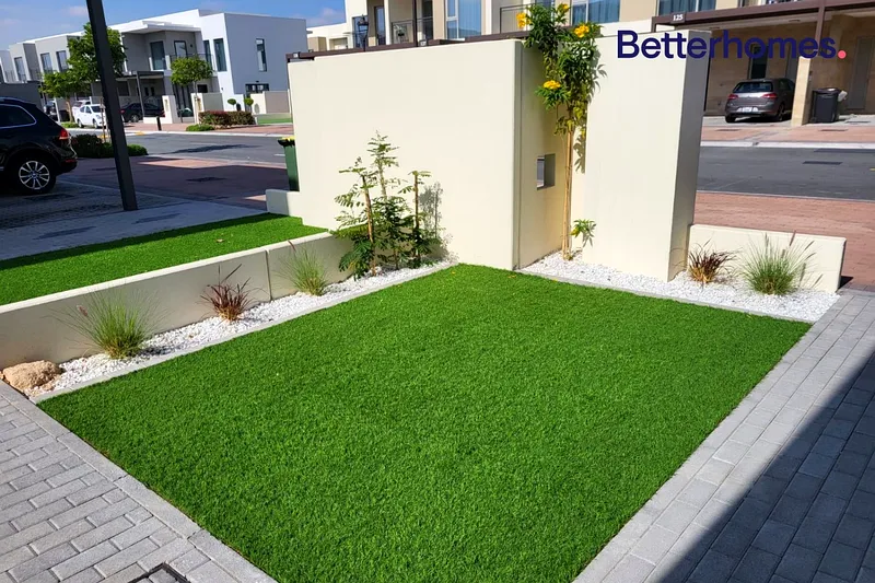 4 Bedroom | Corner Unit | Single Row