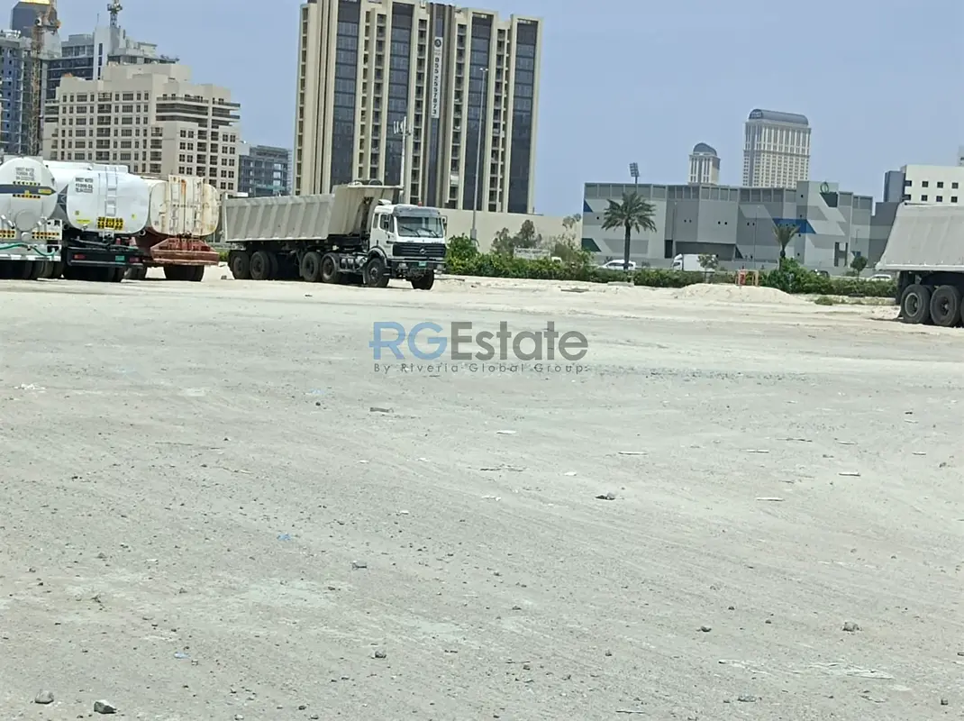 Lands for sale in Al Quoz Buy Plots