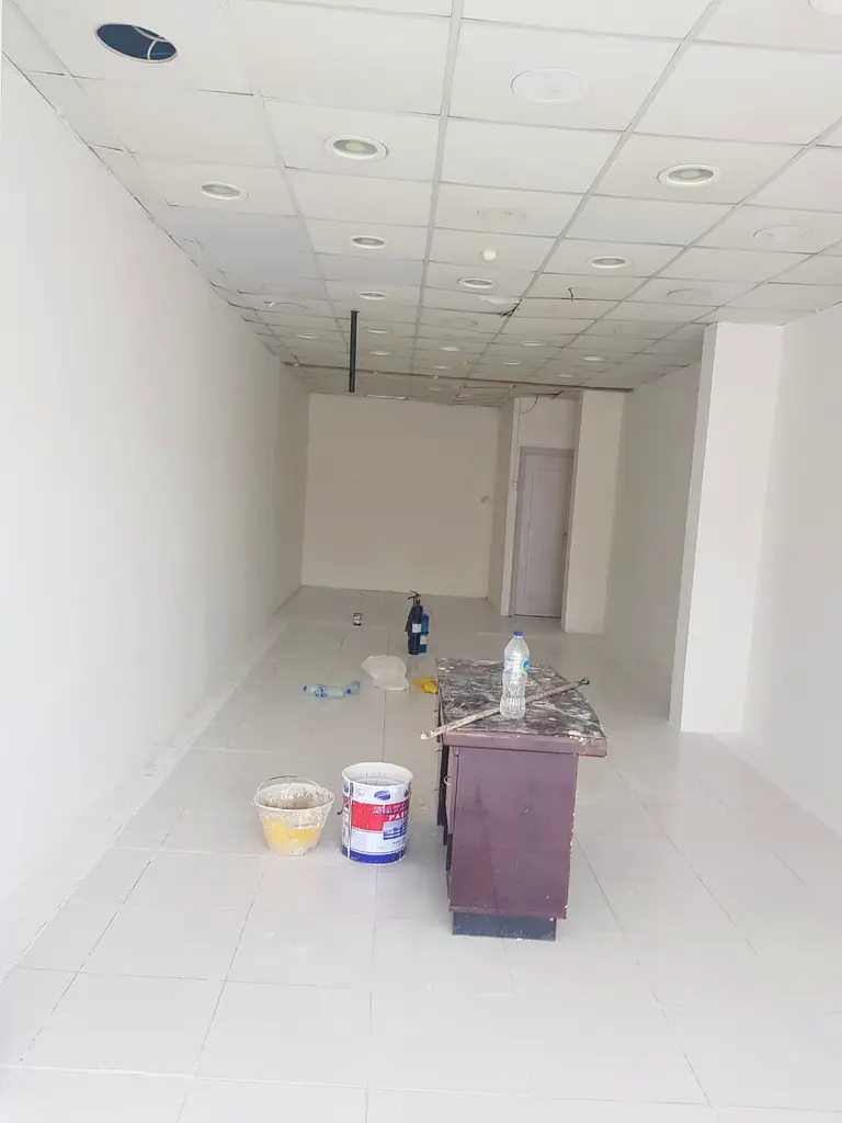 For rent a shop in Wasit Street, Samnan area. The area of ​​the shop is about 30 square meters at a