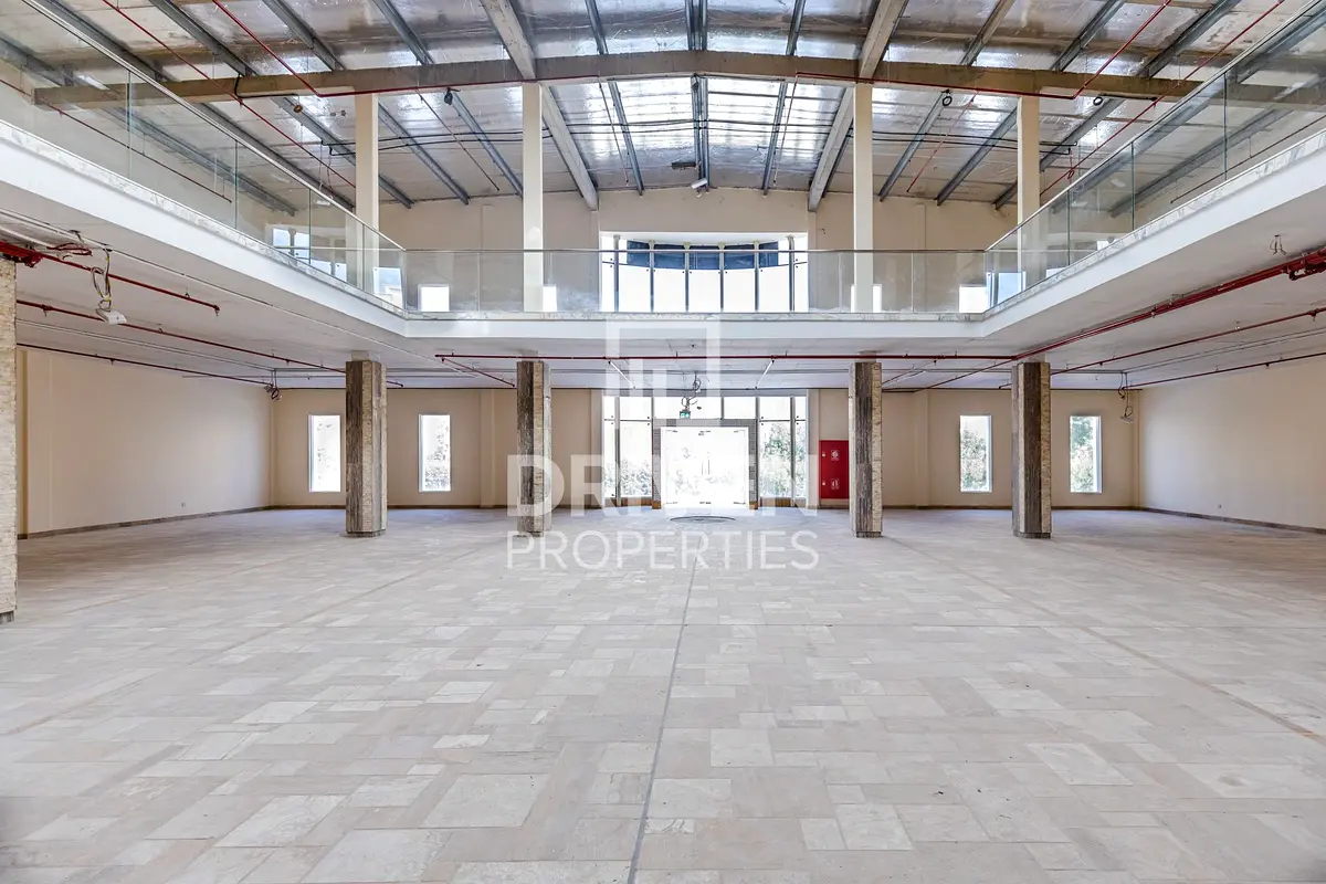 Warehouse w/ Nice Offices and Open Yard