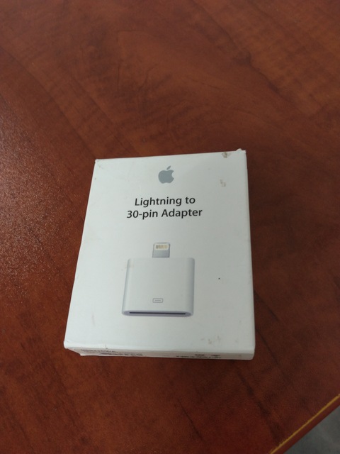 Apple Lightning To 30-Pin Adapter (MD823AM/A) White